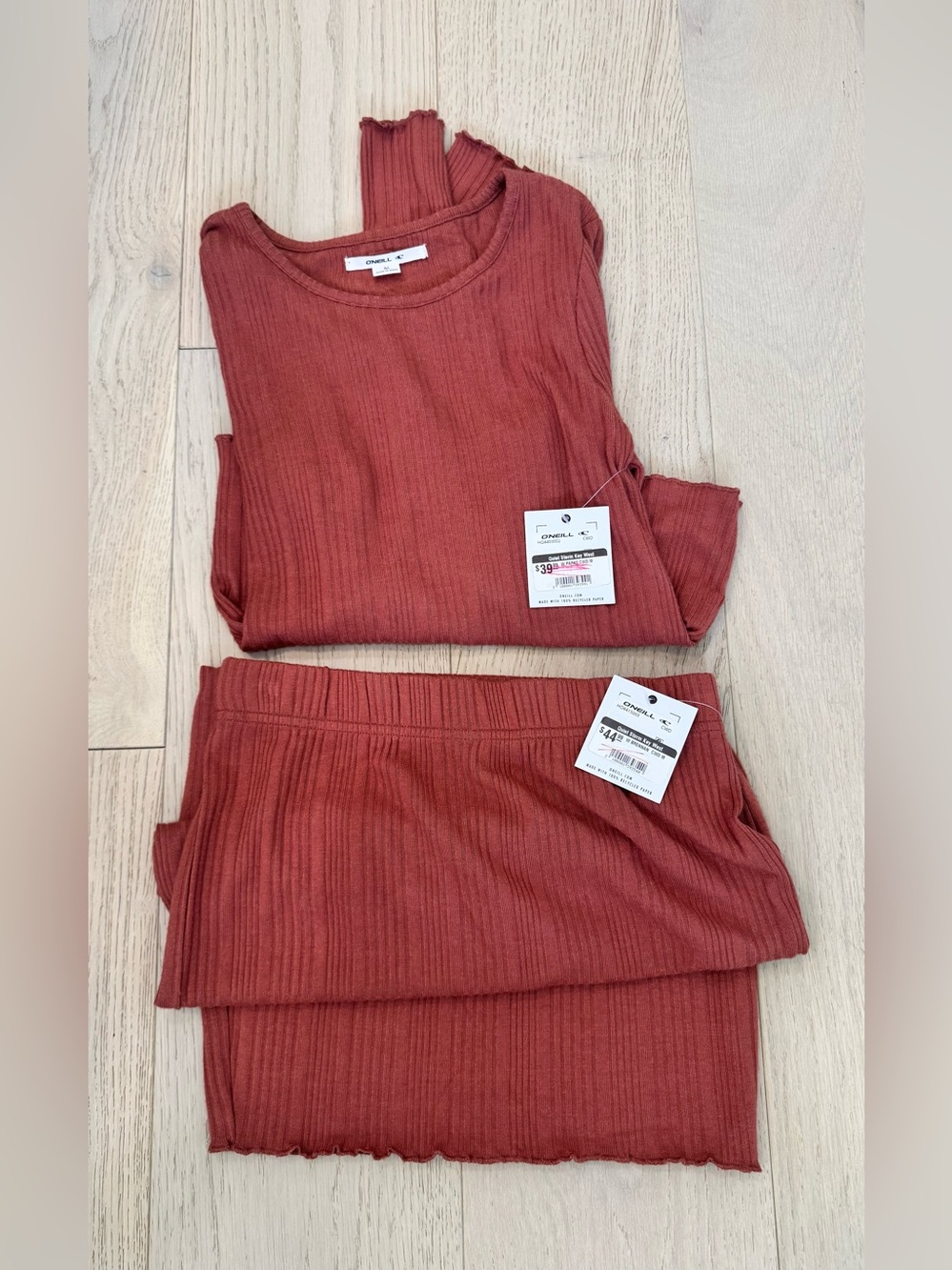 NWT 🔖 O’Neill Ribbed Top + Maxi Skirt Coordinating Outfit Size M - Picture 11 of 11